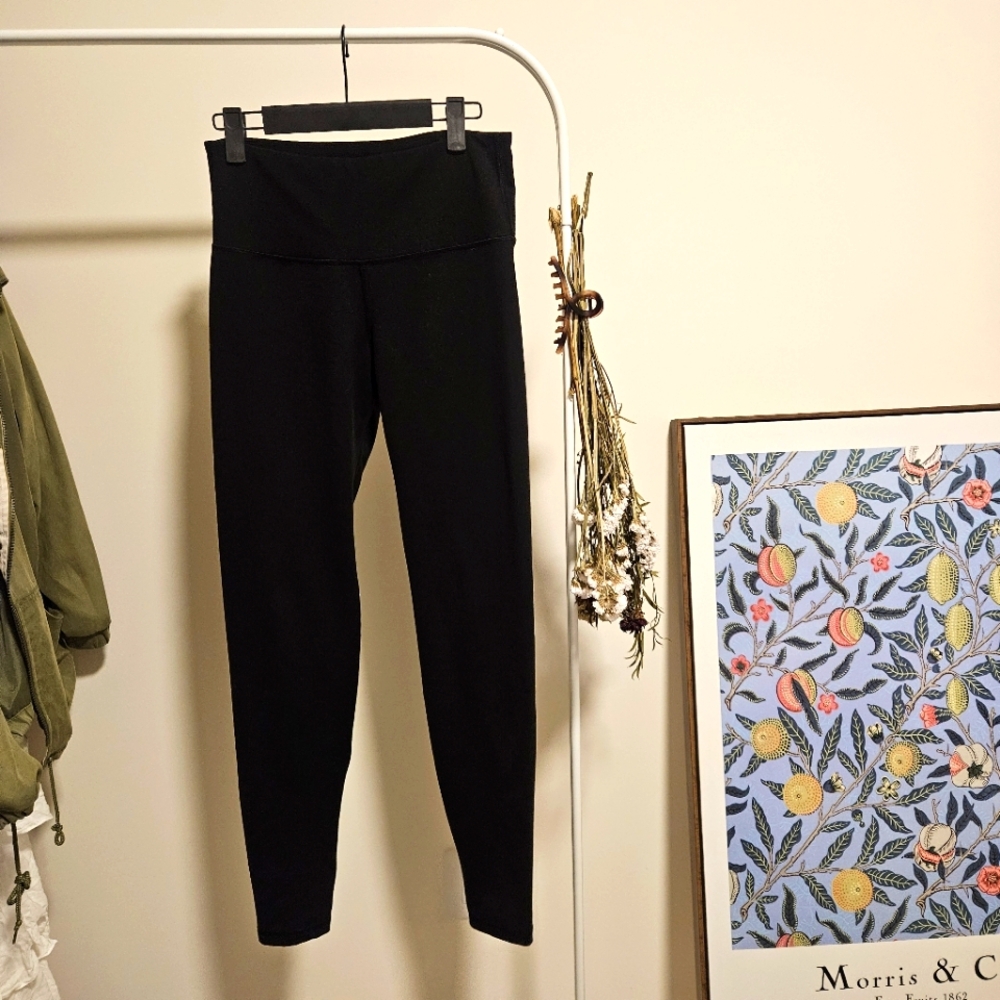 High-Waisted Sculpting Leggings